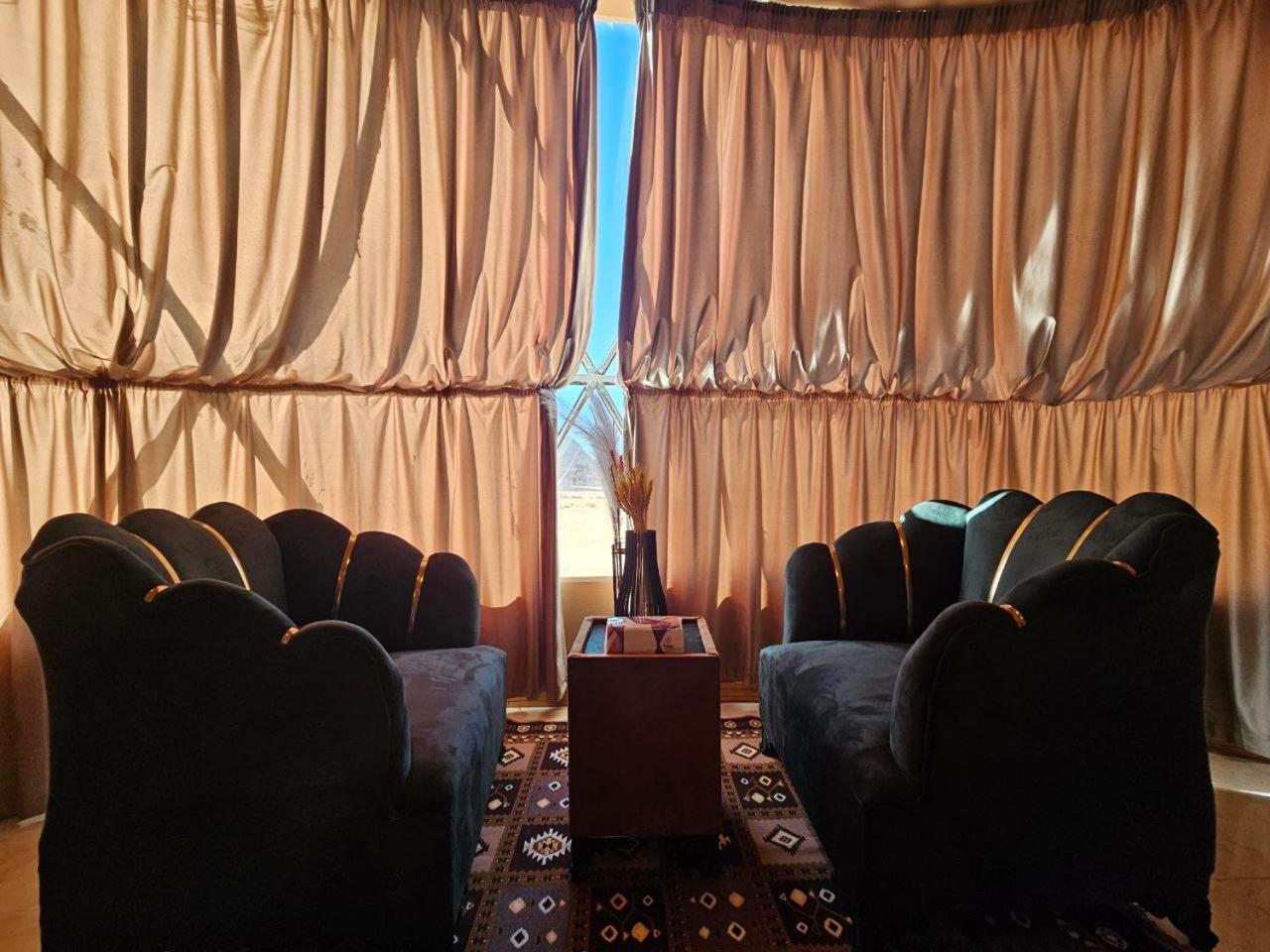 Wadi Rum Oscar Camp Ngoại thất bức ảnh