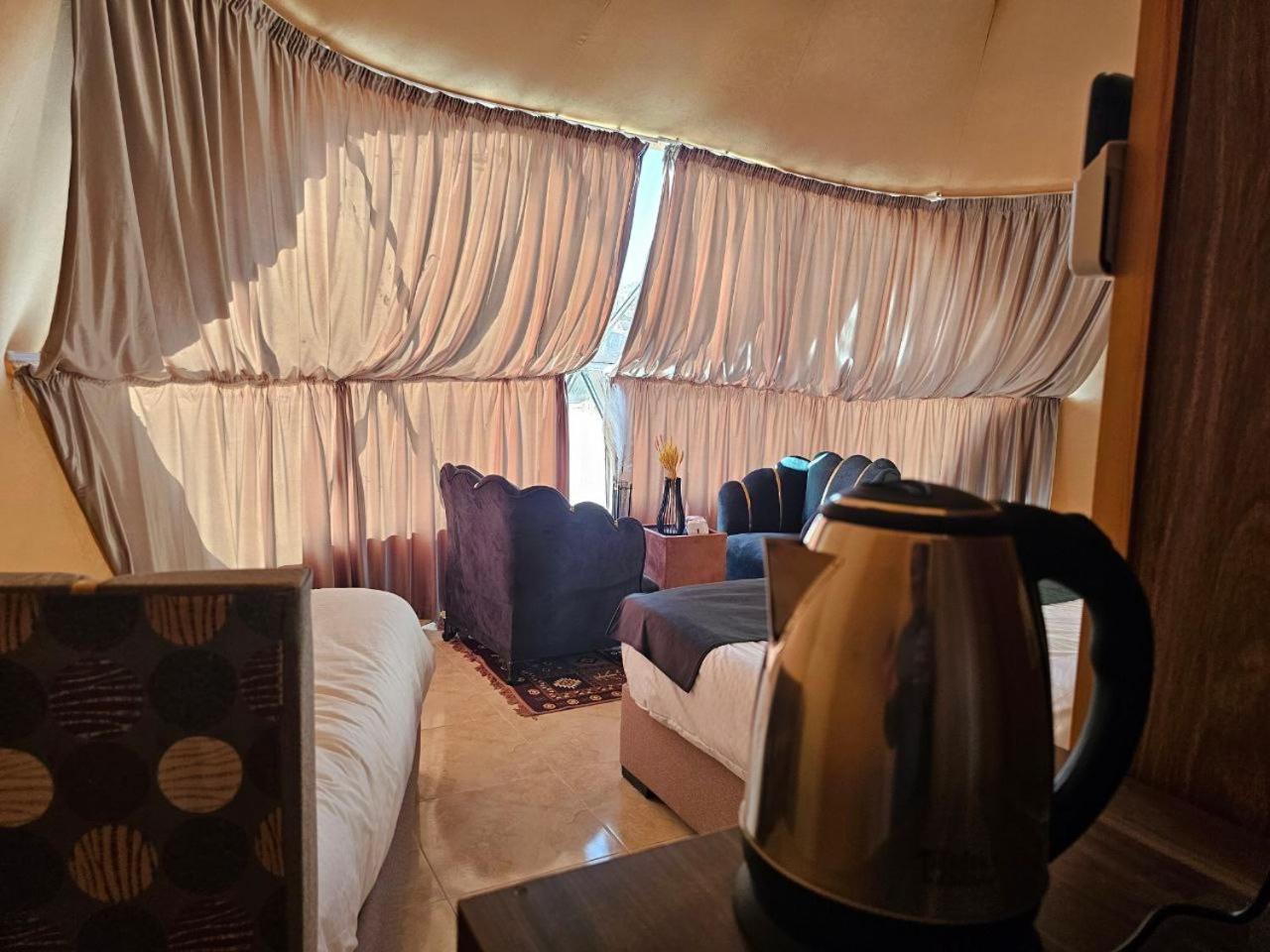 Wadi Rum Oscar Camp Ngoại thất bức ảnh