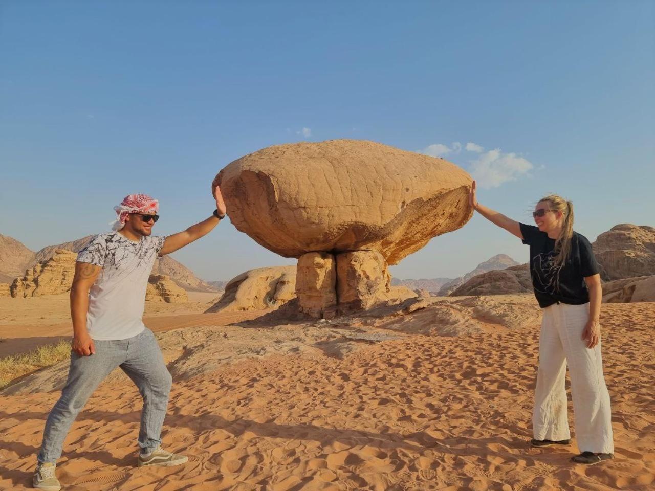 Wadi Rum Oscar Camp Ngoại thất bức ảnh