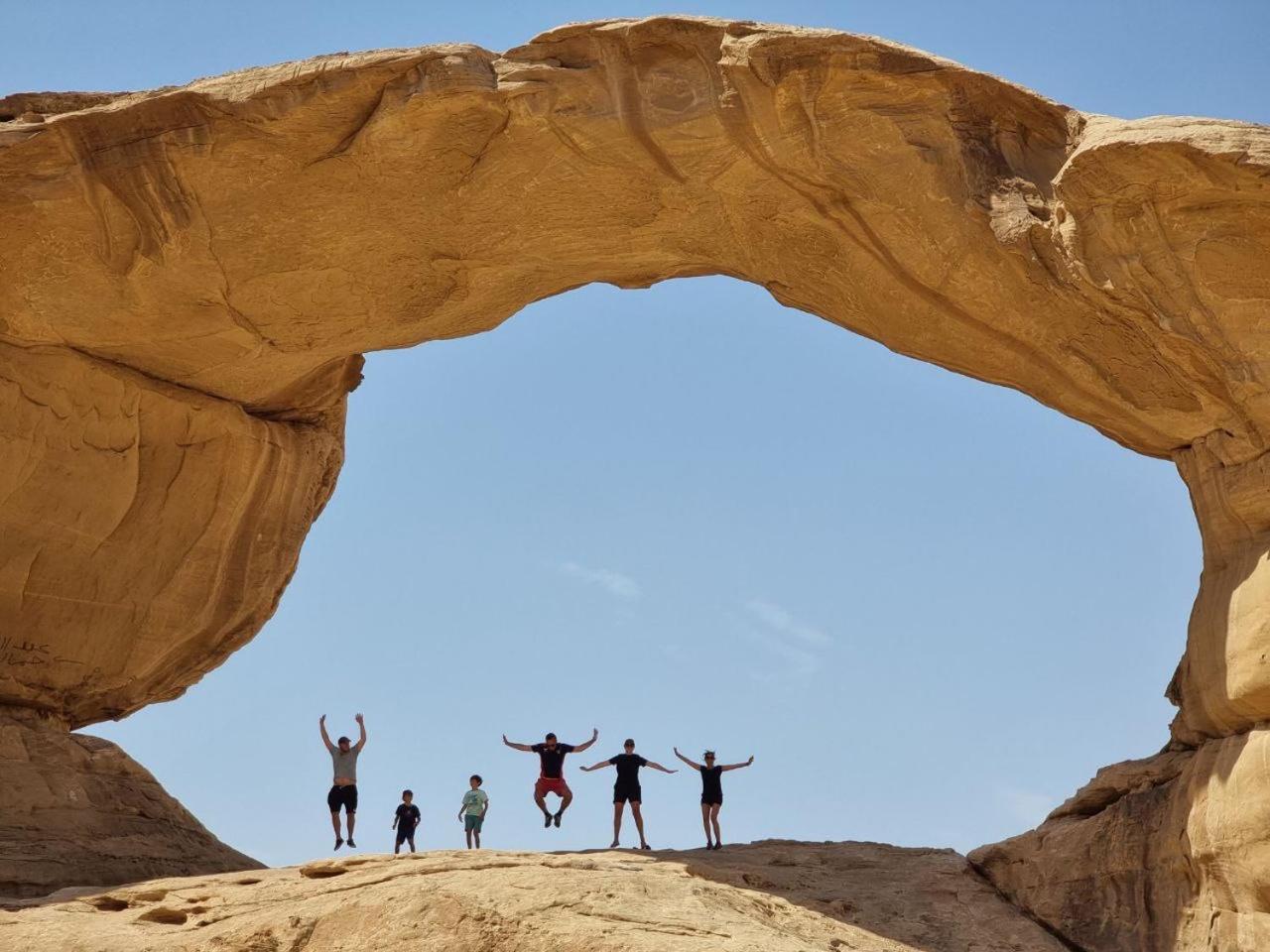 Wadi Rum Oscar Camp Ngoại thất bức ảnh